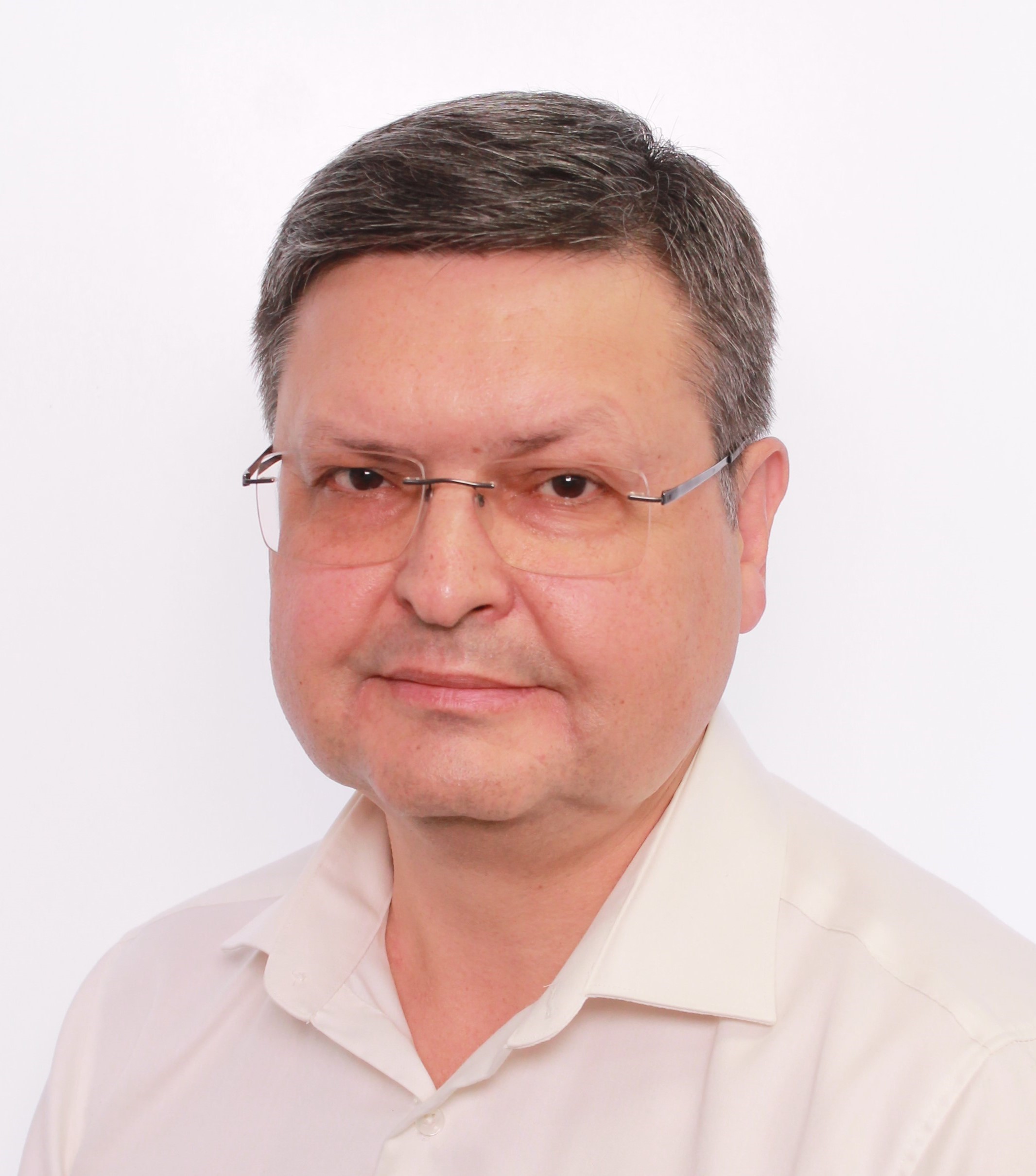 Александр Владимирович СеменовиЧ, эксперт по финансам